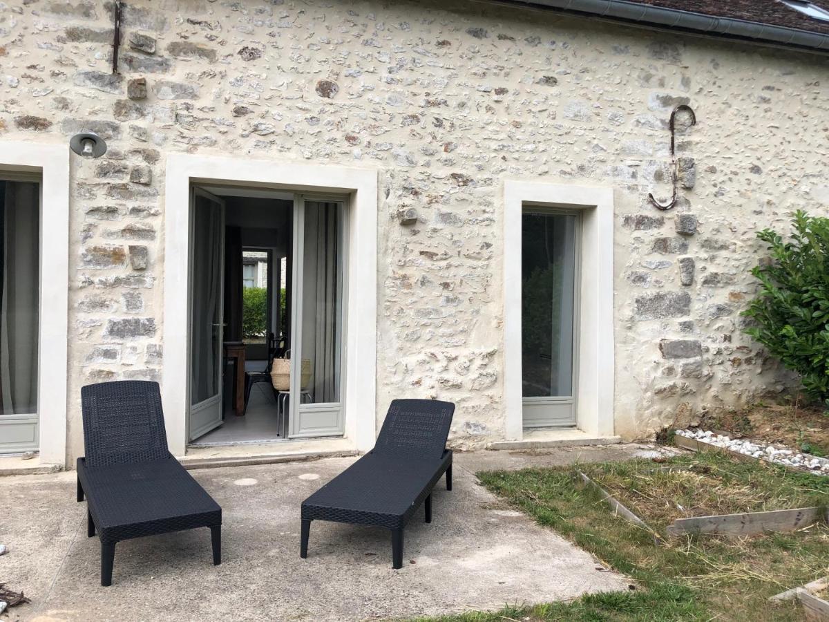 Les Gites De Machault Exterior photo