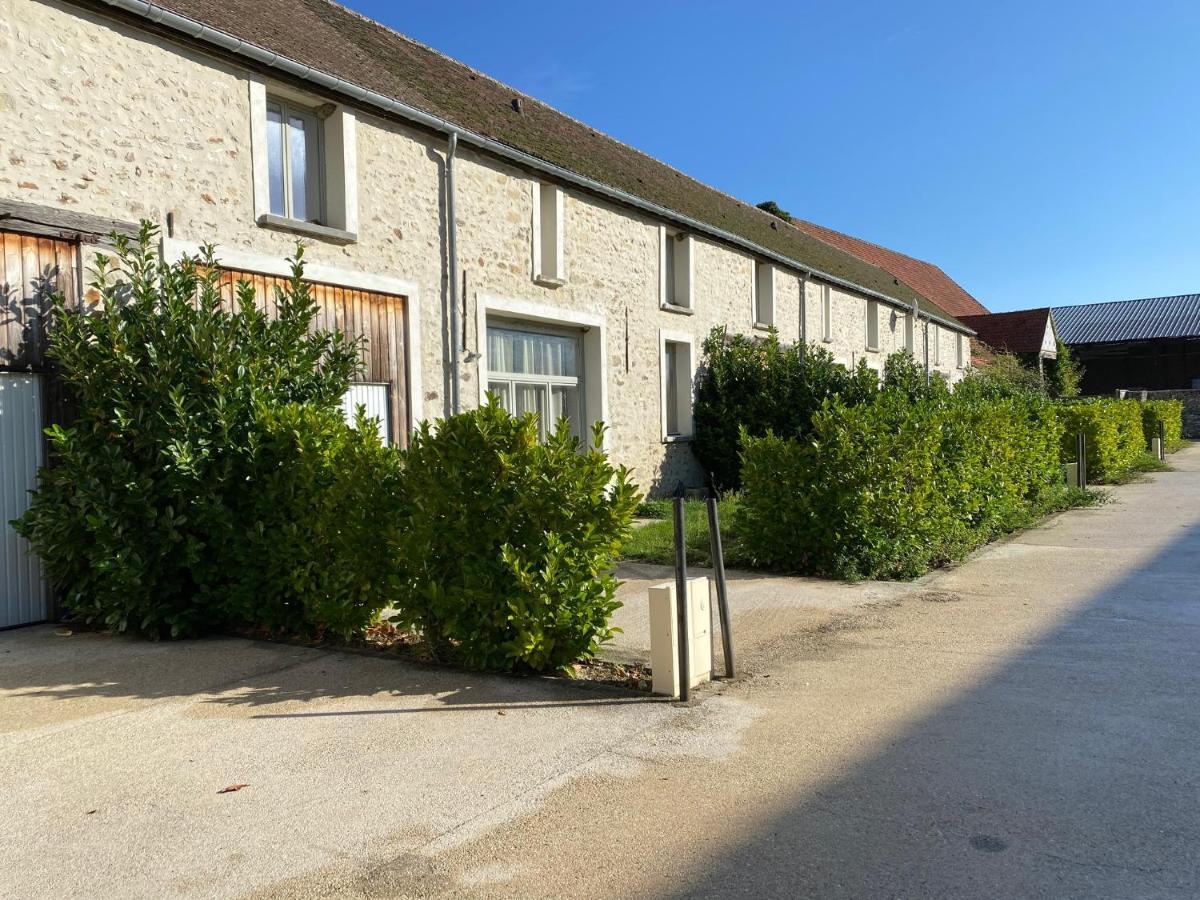 Les Gites De Machault Exterior photo